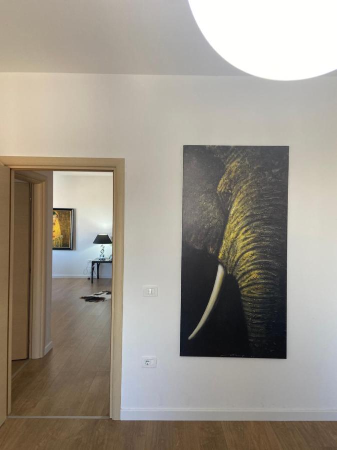 Mb Luxury Apartments Τίρανα Εξωτερικό φωτογραφία